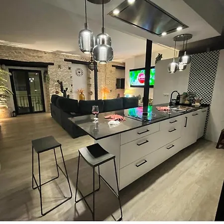 Casa Duque Compartida Familiar 1-Habitacion Con Bano Propio Sevilha Exterior foto