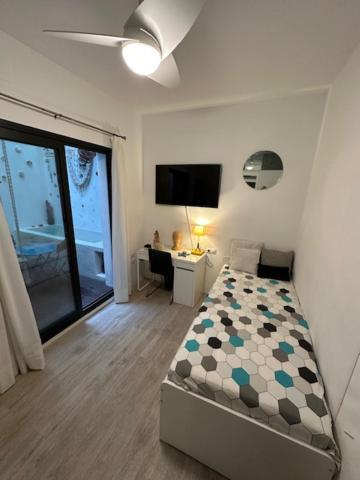 Casa Duque Compartida Familiar 1-habitacion Con Bano Propio Séjour chez l'habitant Séville